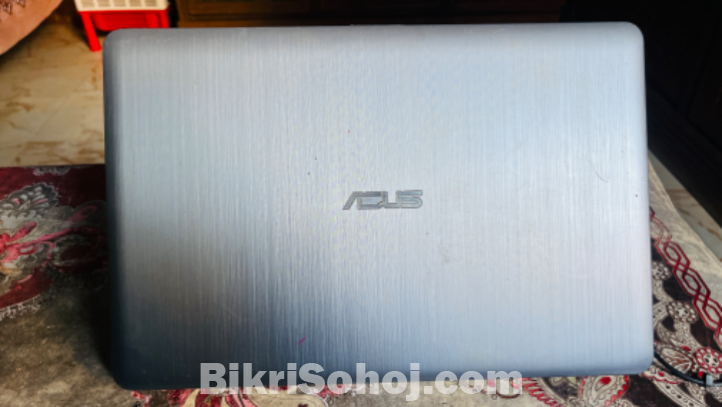 Asus 520gb With 256gb Ssd